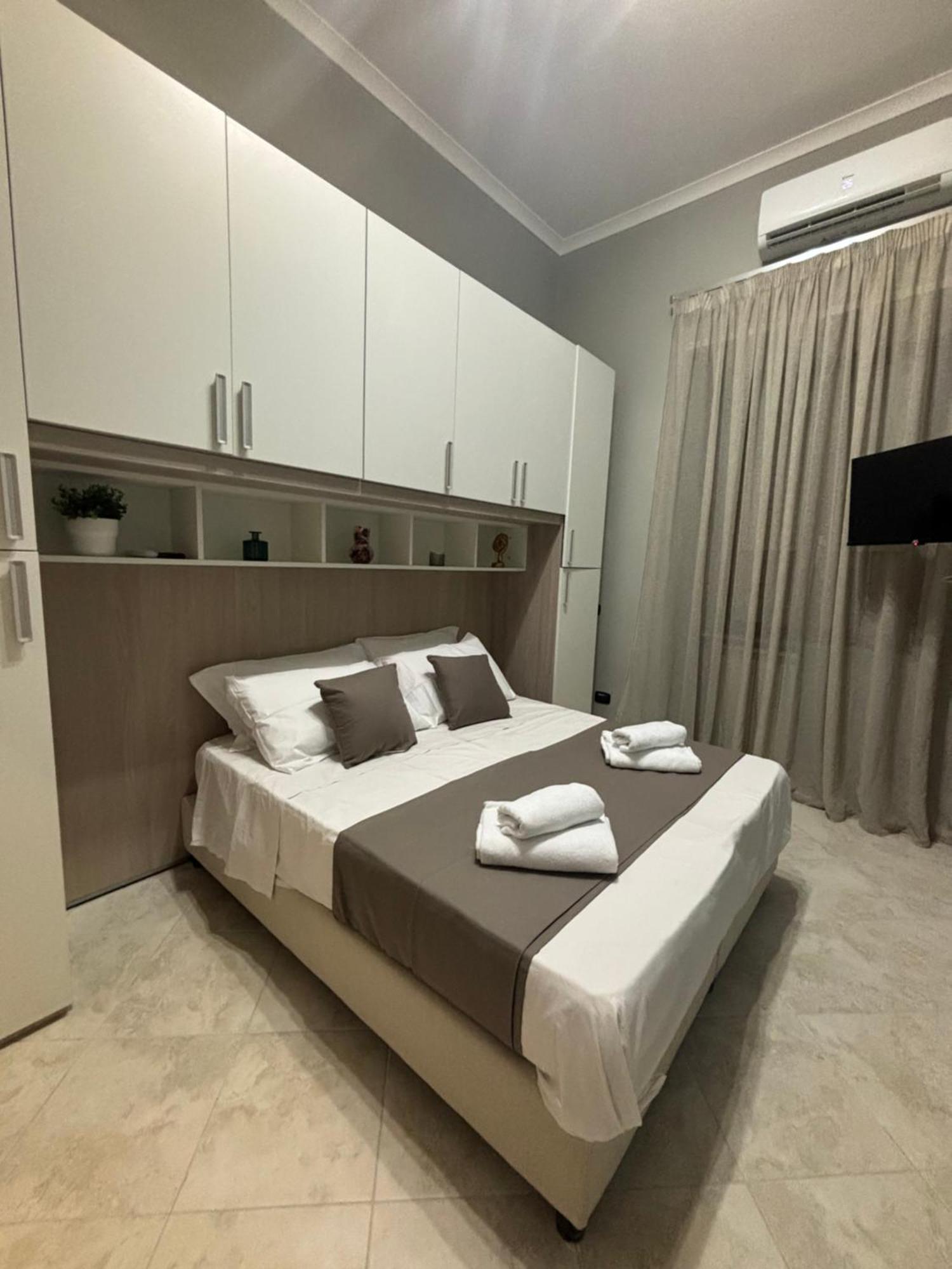 Dimora71 Bed and Breakfast Napoli Eksteriør billede